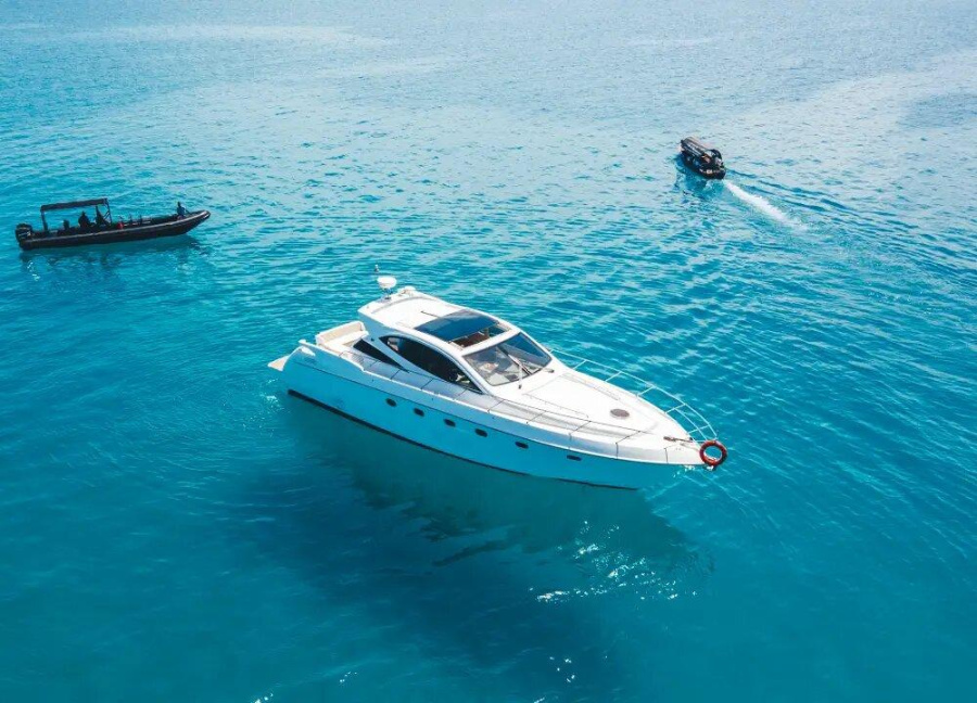 AMANI LUXURIOUS YACHT - 2