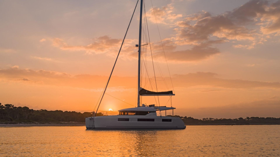 Photo #1 - Lagoon 50 (Nauti Cat) en Port of - 3586