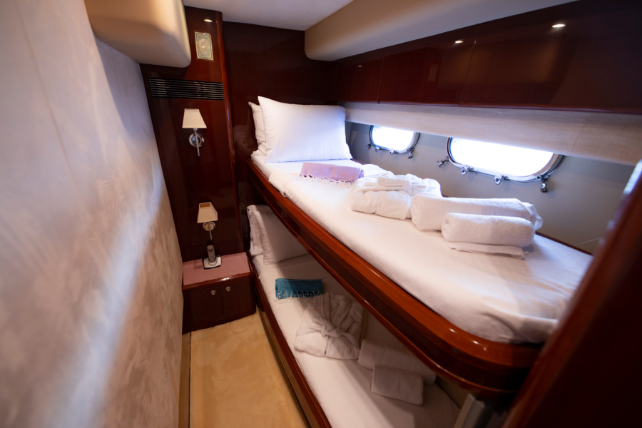 Motorboat 22M - 1