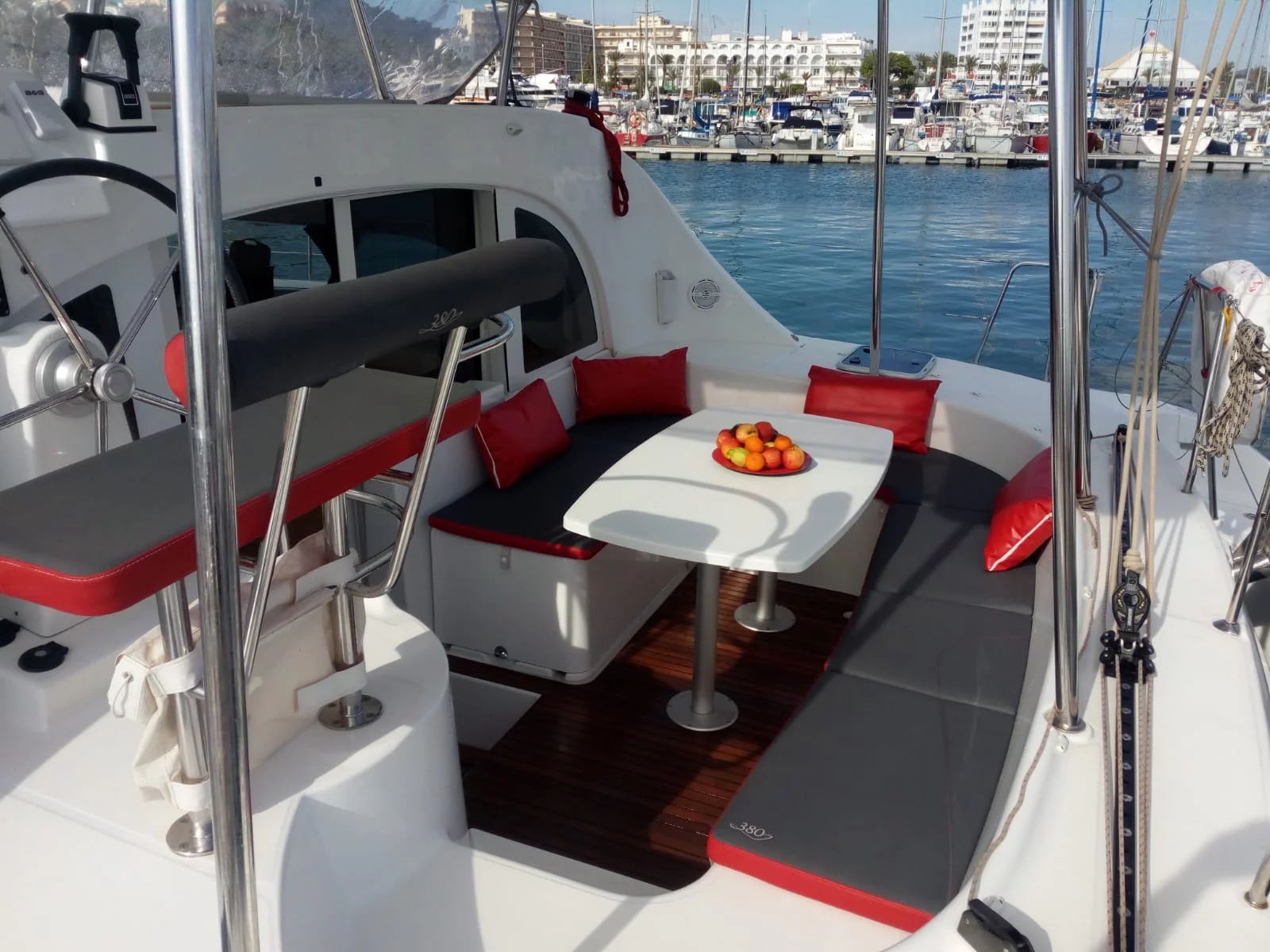LAGOON 380S2 (GOA 3)  - 1