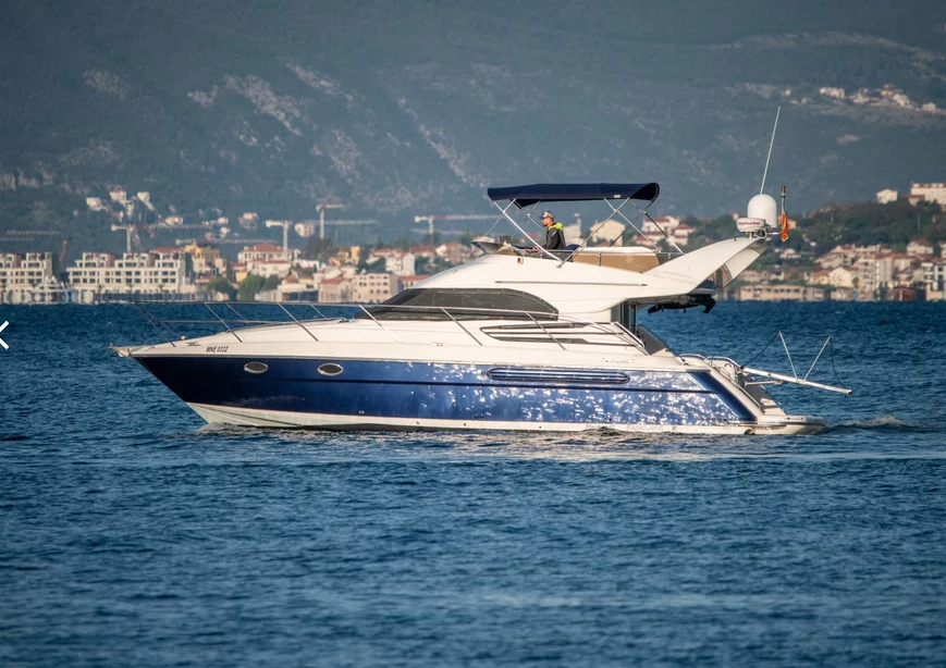 Fairline Phantom 42 (Hermes)  - 3