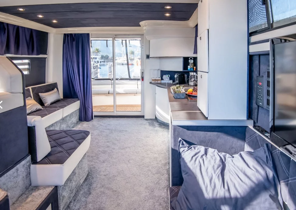 Fairline Phantom 42 (Hermes)  - 11