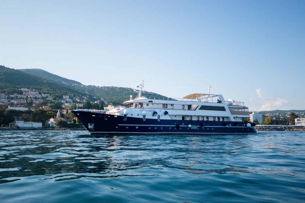 Photo #10 - Small cruise ship (Lupus Mare) in Split - 2930