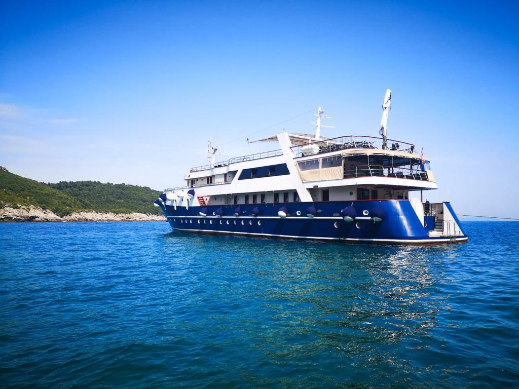 Photo #12 - Small cruise ship (Lupus Mare) in Split - 2930