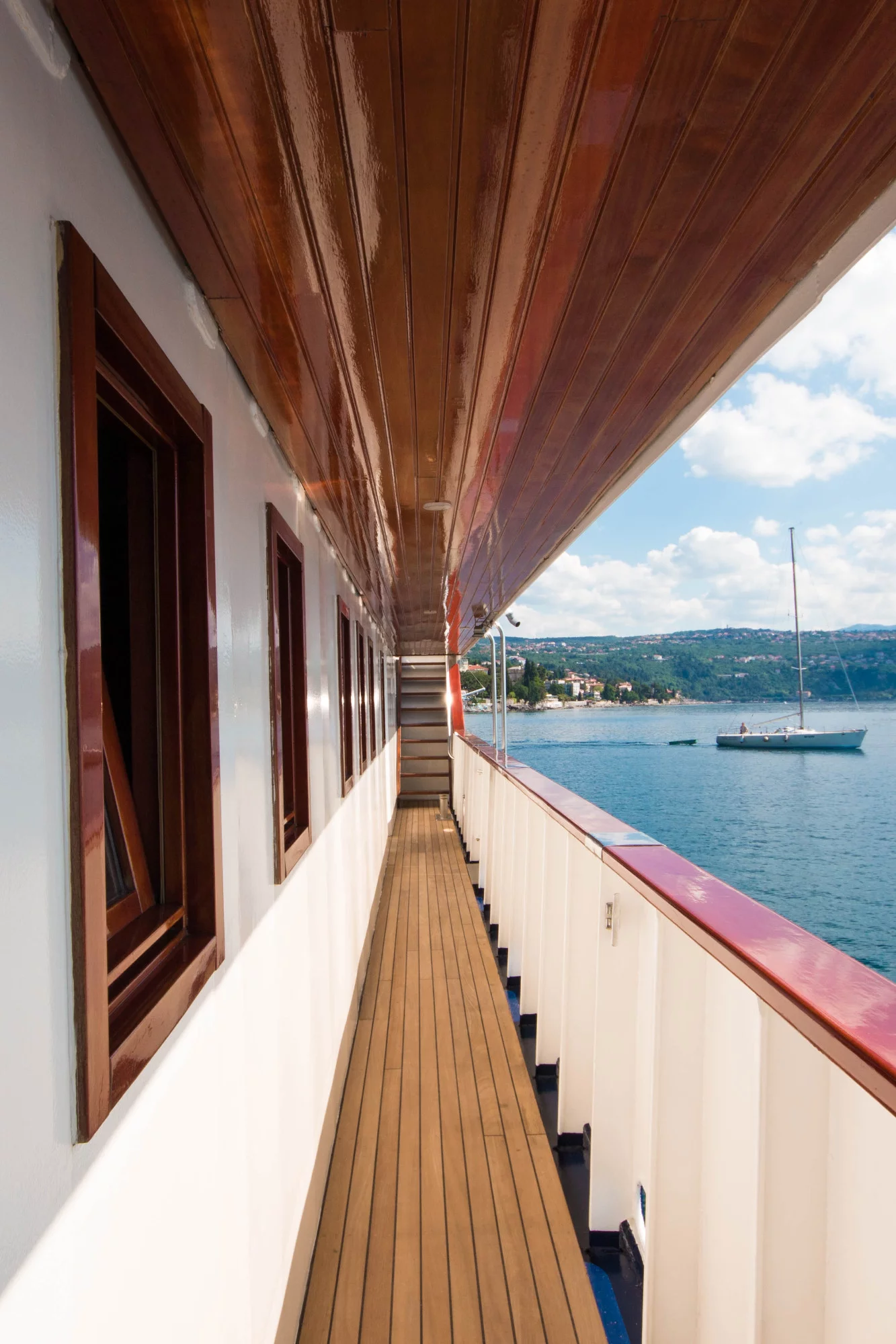 Small cruise ship (Lupus Mare)  - 16
