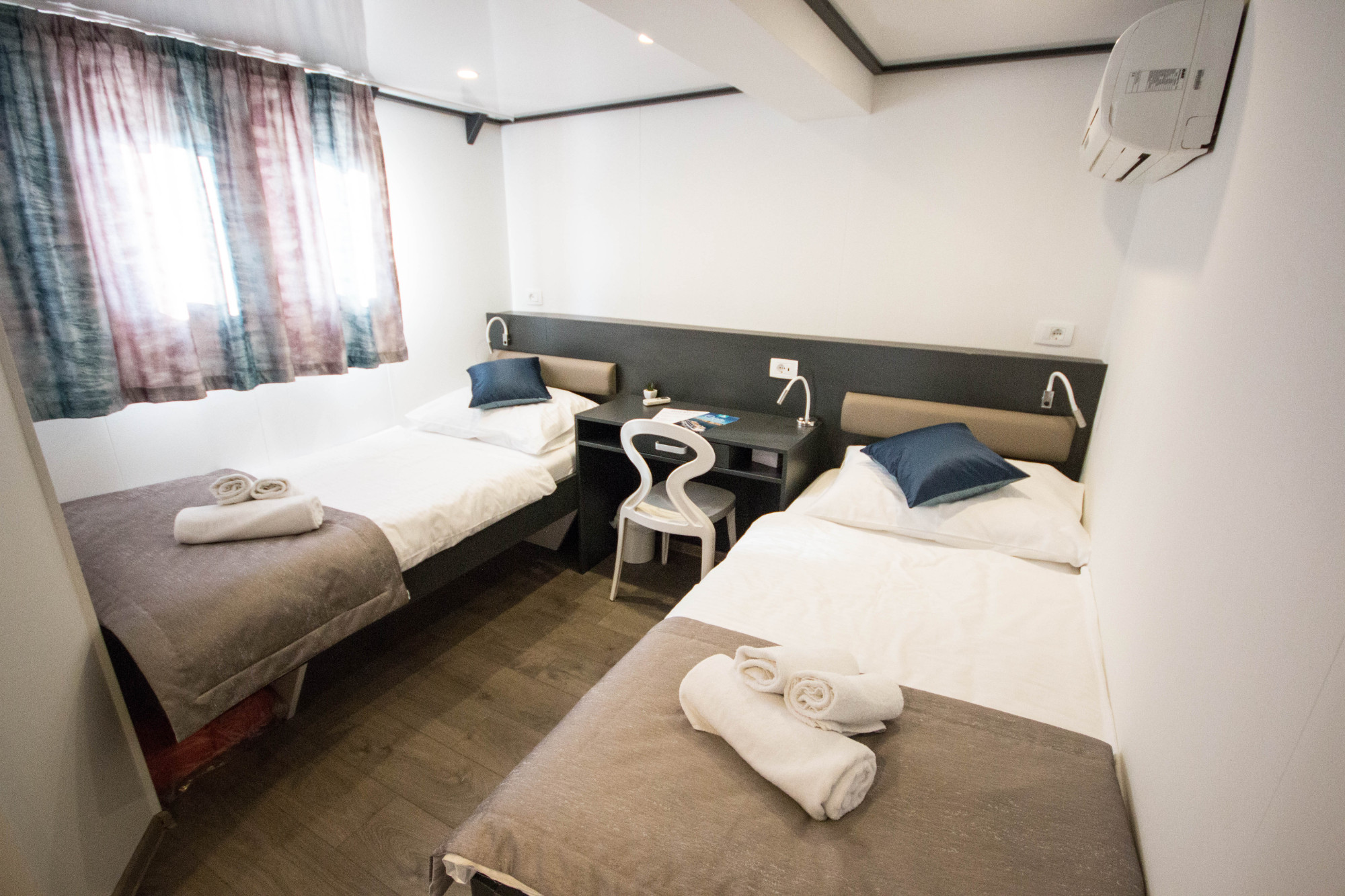 Photo #34 - Small cruise ship (Lupus Mare) in Split - 2930