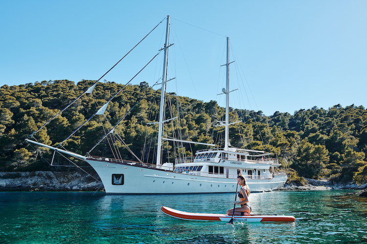 Photo #15 - Small cruise ship (Corsario) in Split - 2931