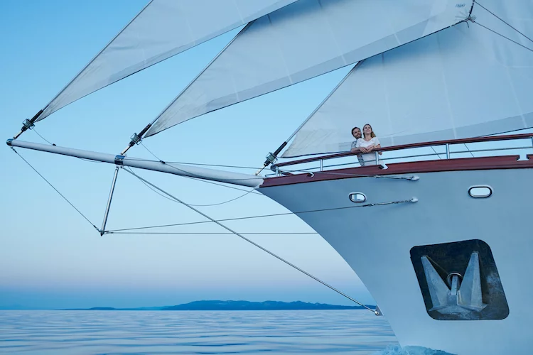 Small cruise ship (Corsario)  - 22