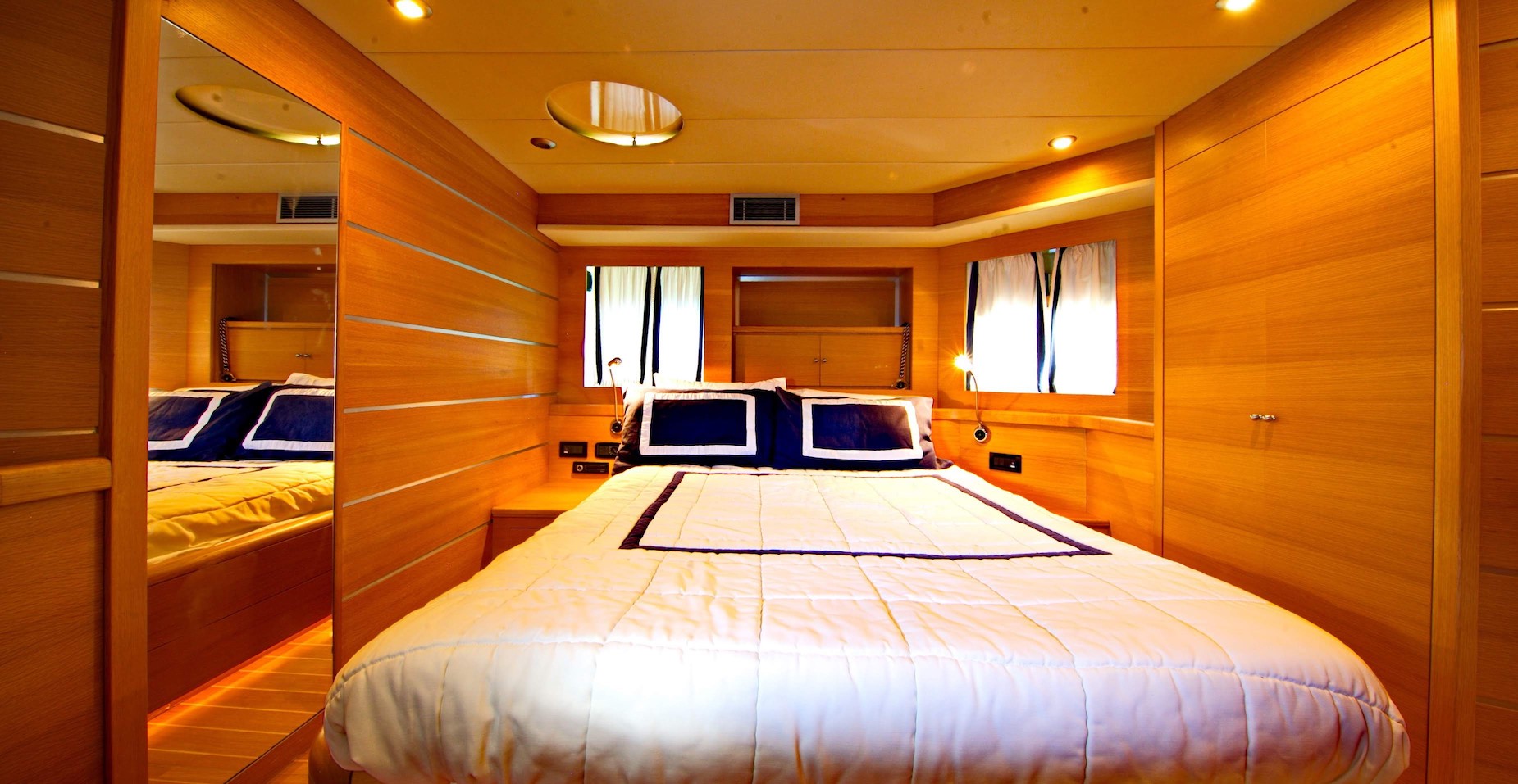 Photo #3 - GIANNETTI YACHTS (Remode) in Atene - 2933