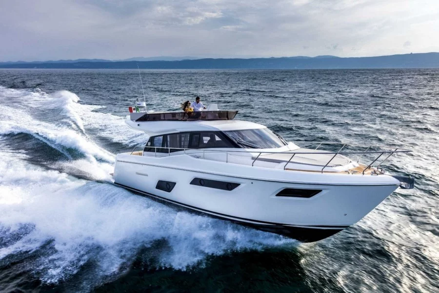Ferretti 450 (Silver)  - 1