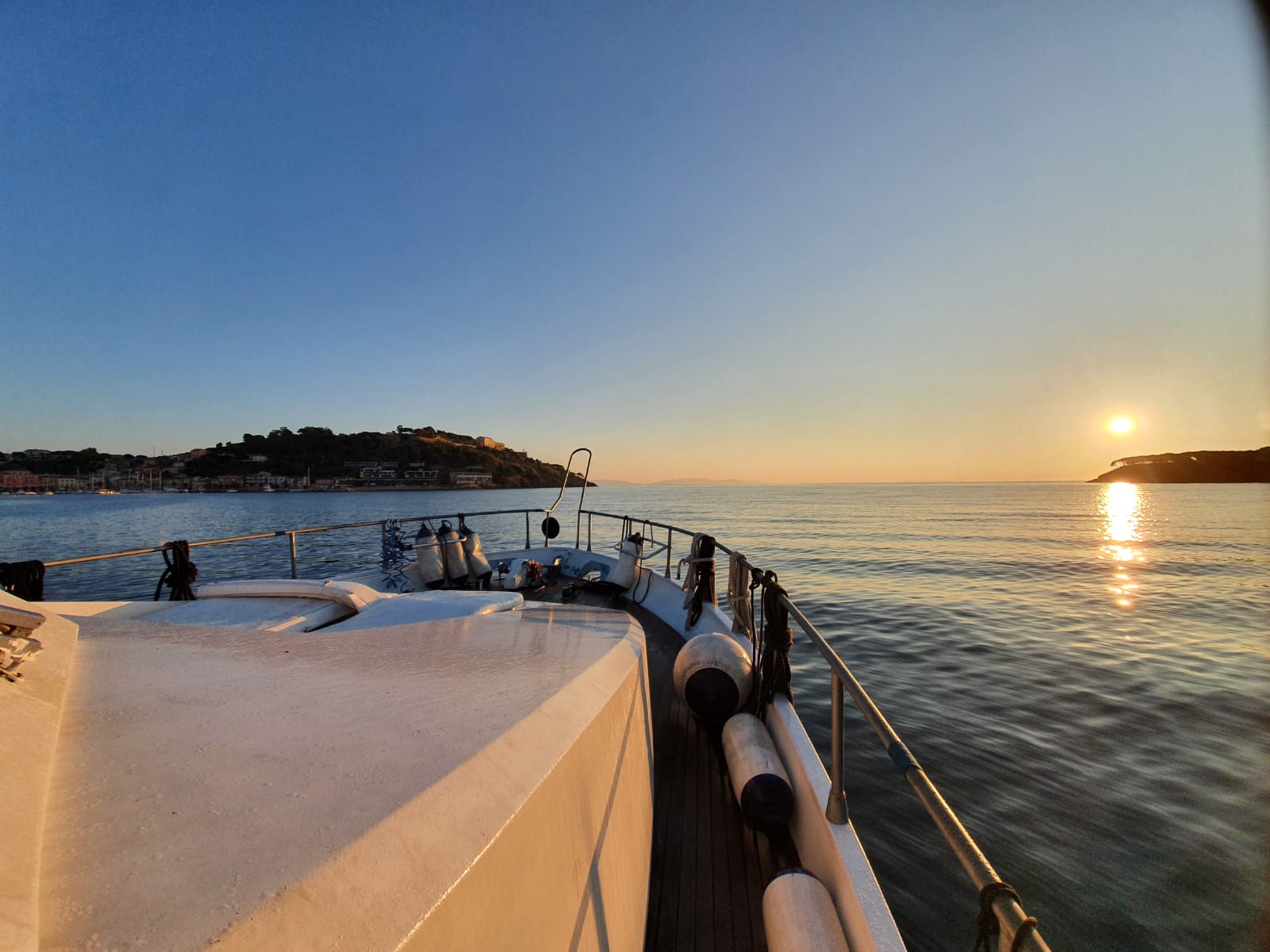 Photo #3 - Canados 50 (Rosmary II) in Naples - 2971