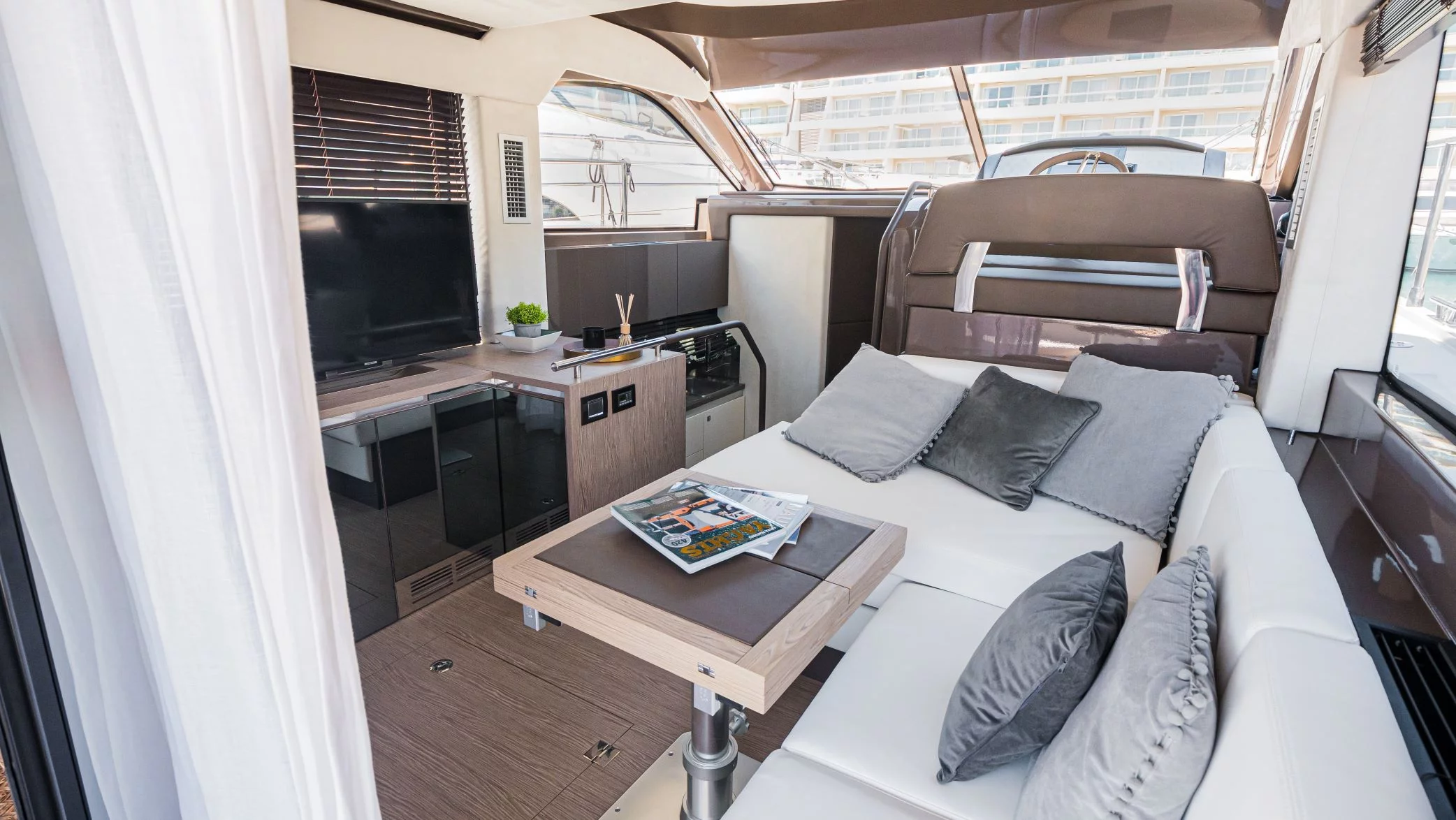 Sessa Flybridge 42 (Jupika II)  - 7