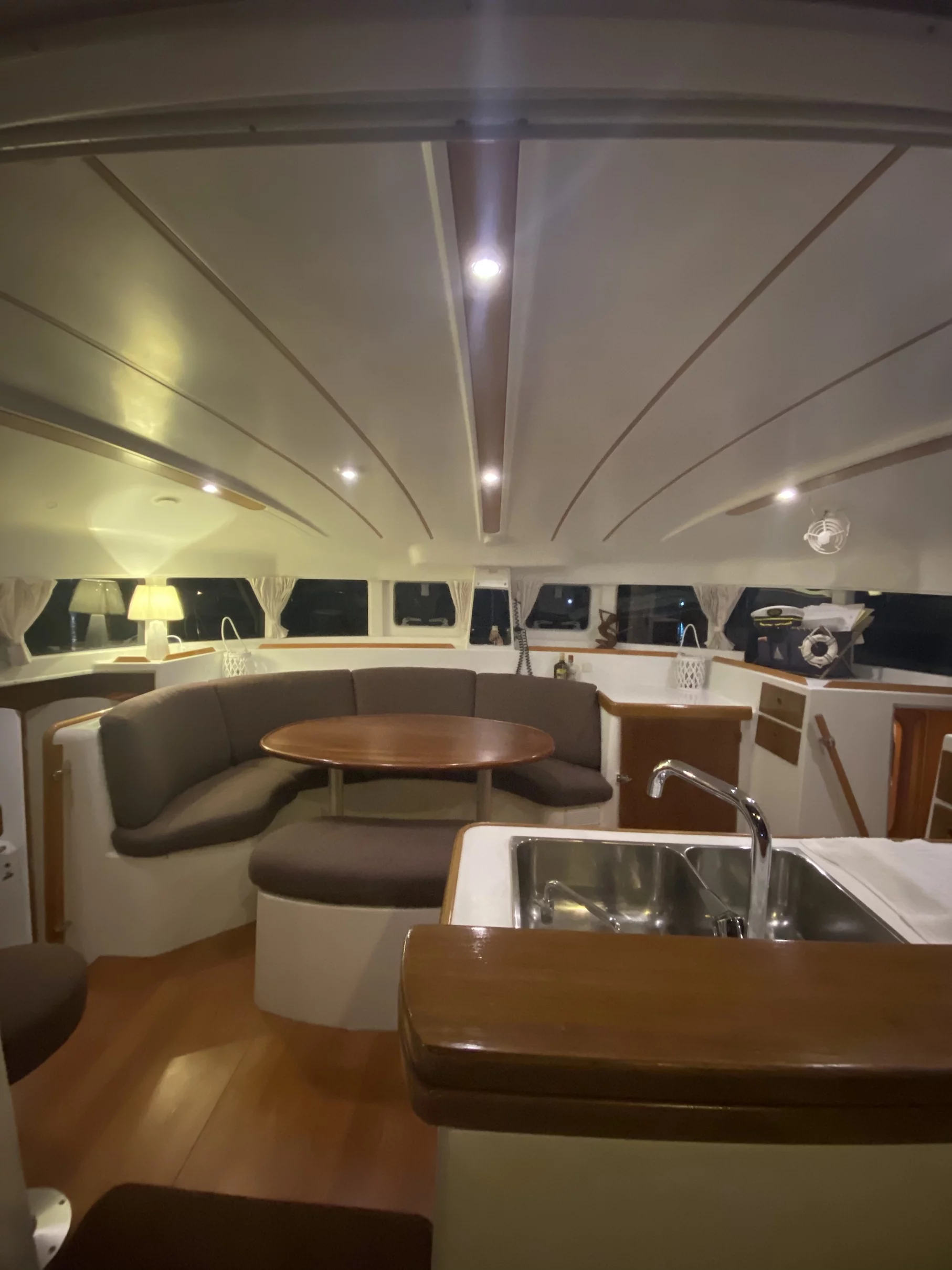 Lagoon 380 S2 (Per Caso)  - 12