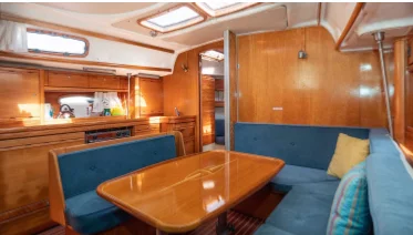 Bavaria Cruiser 39 (Lona)  - 2