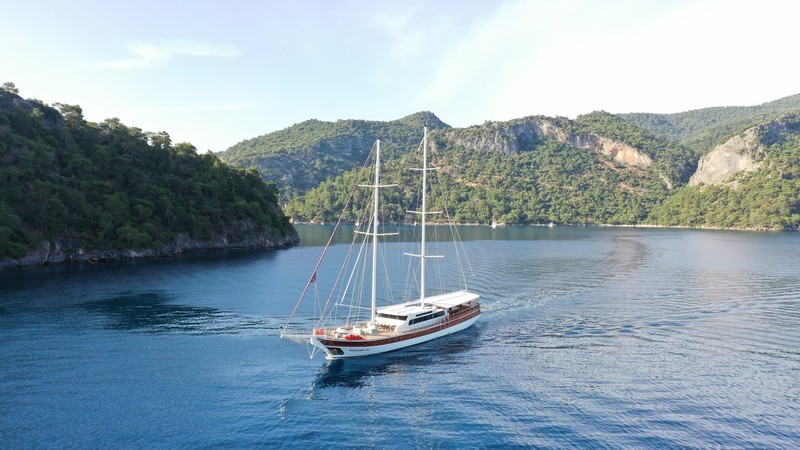 Photo #3 - Motor Sailer (Holiday 10) in Fethiye - 3052