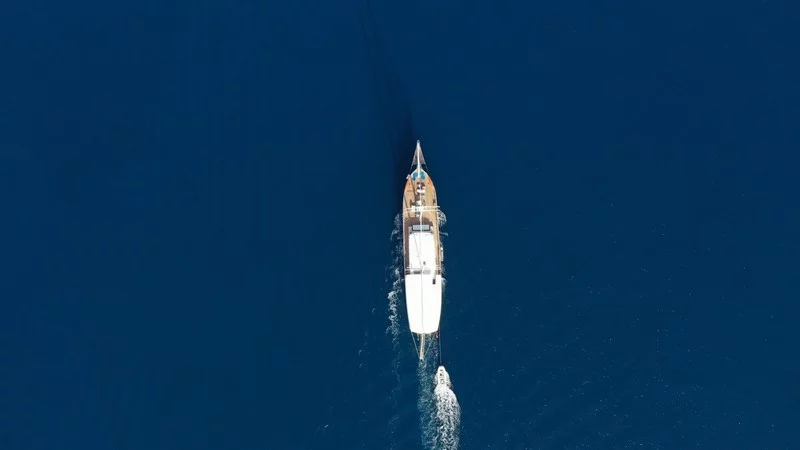 Motor Sailer (Holiday 10)  - 4