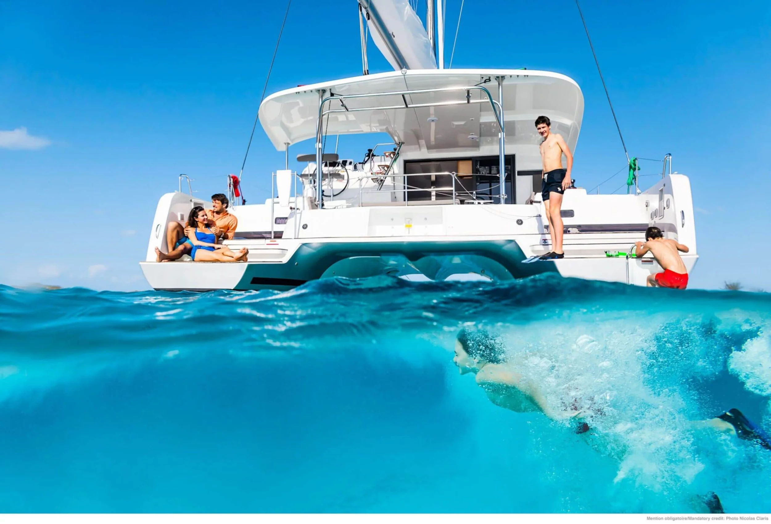 Lagoon 42 (HeyBlue)  - 3