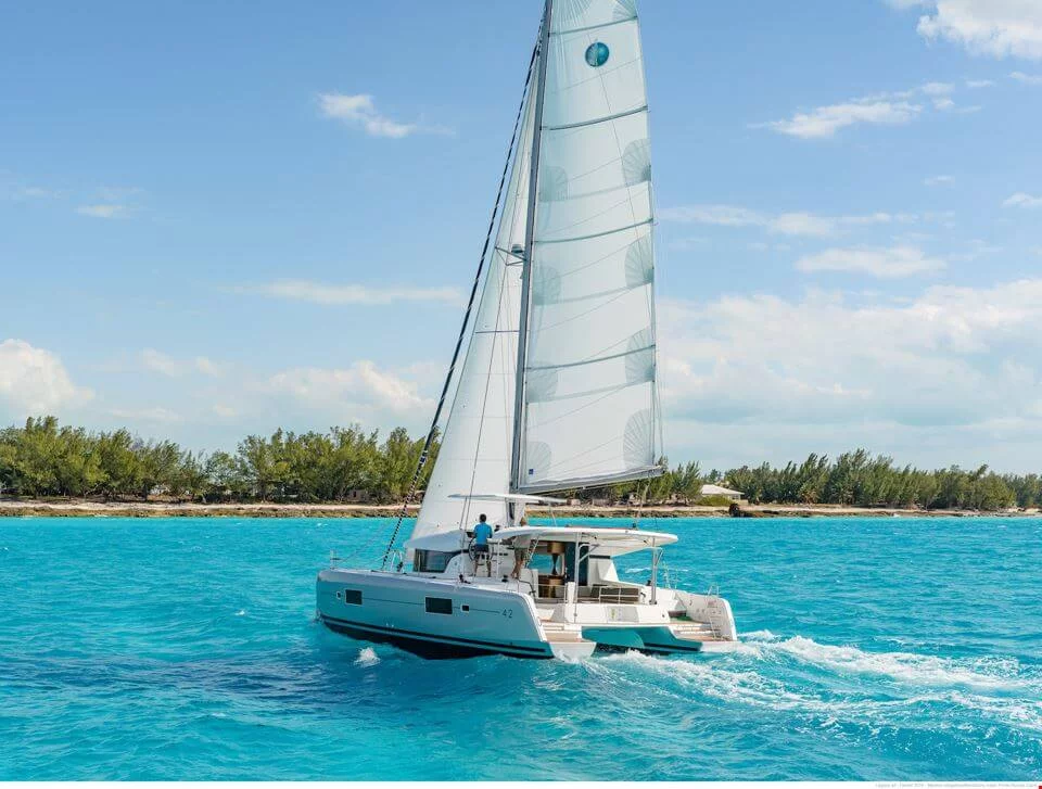 Lagoon 42 (HeyBlue)  - 26