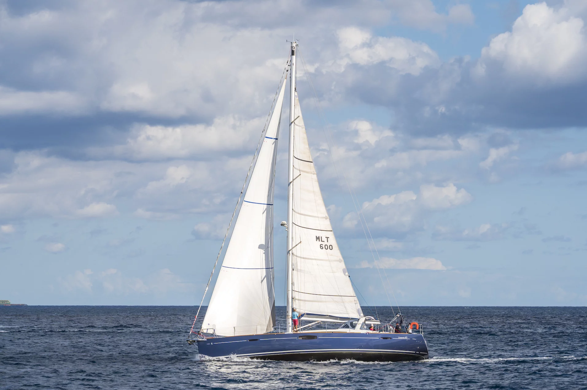 Beneteau Oceanis 60 (Ultreya)  - 5