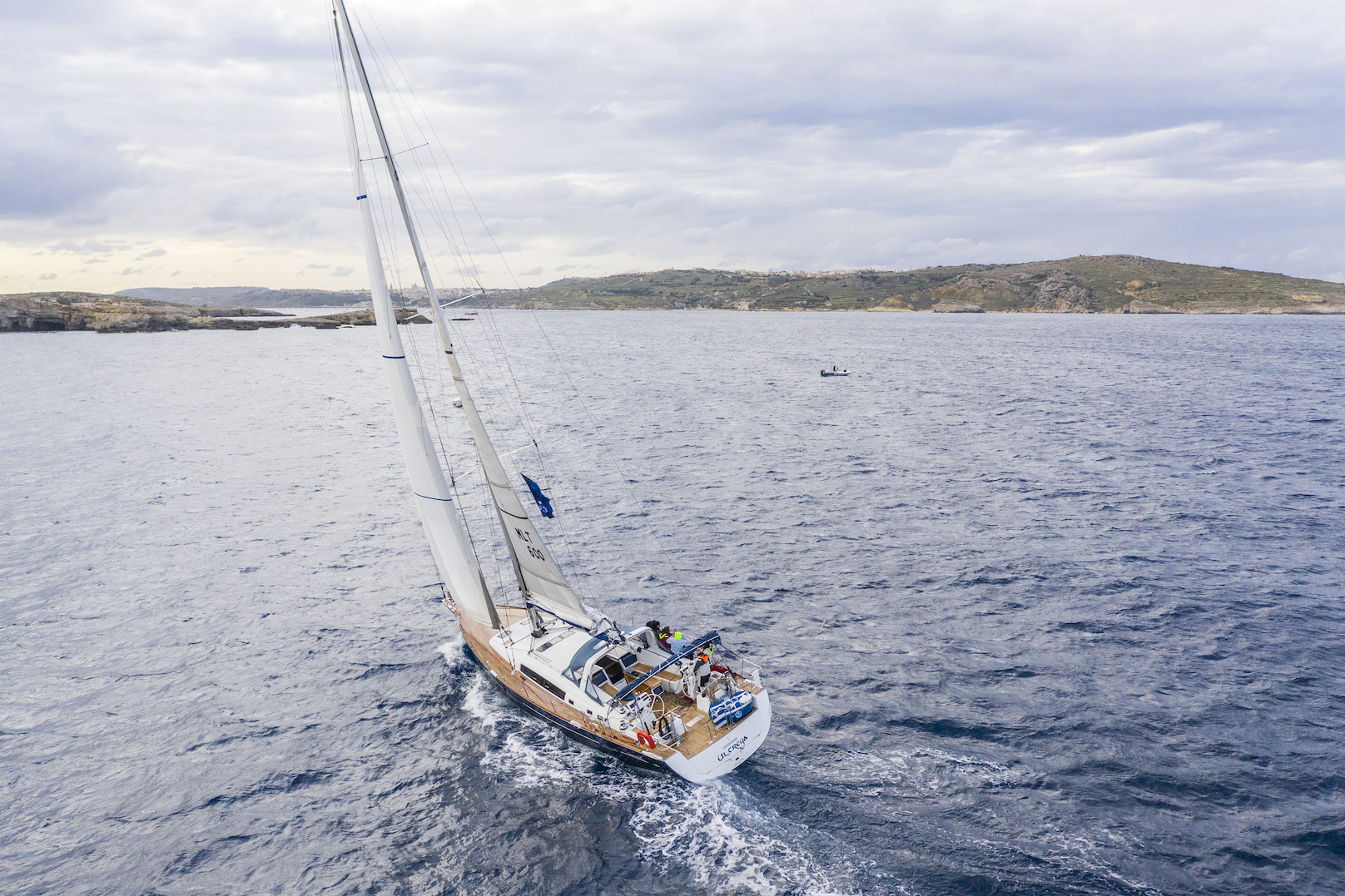 Photo #8 - Beneteau Oceanis 60 (Ultreya) in Fort-de-France - 3092