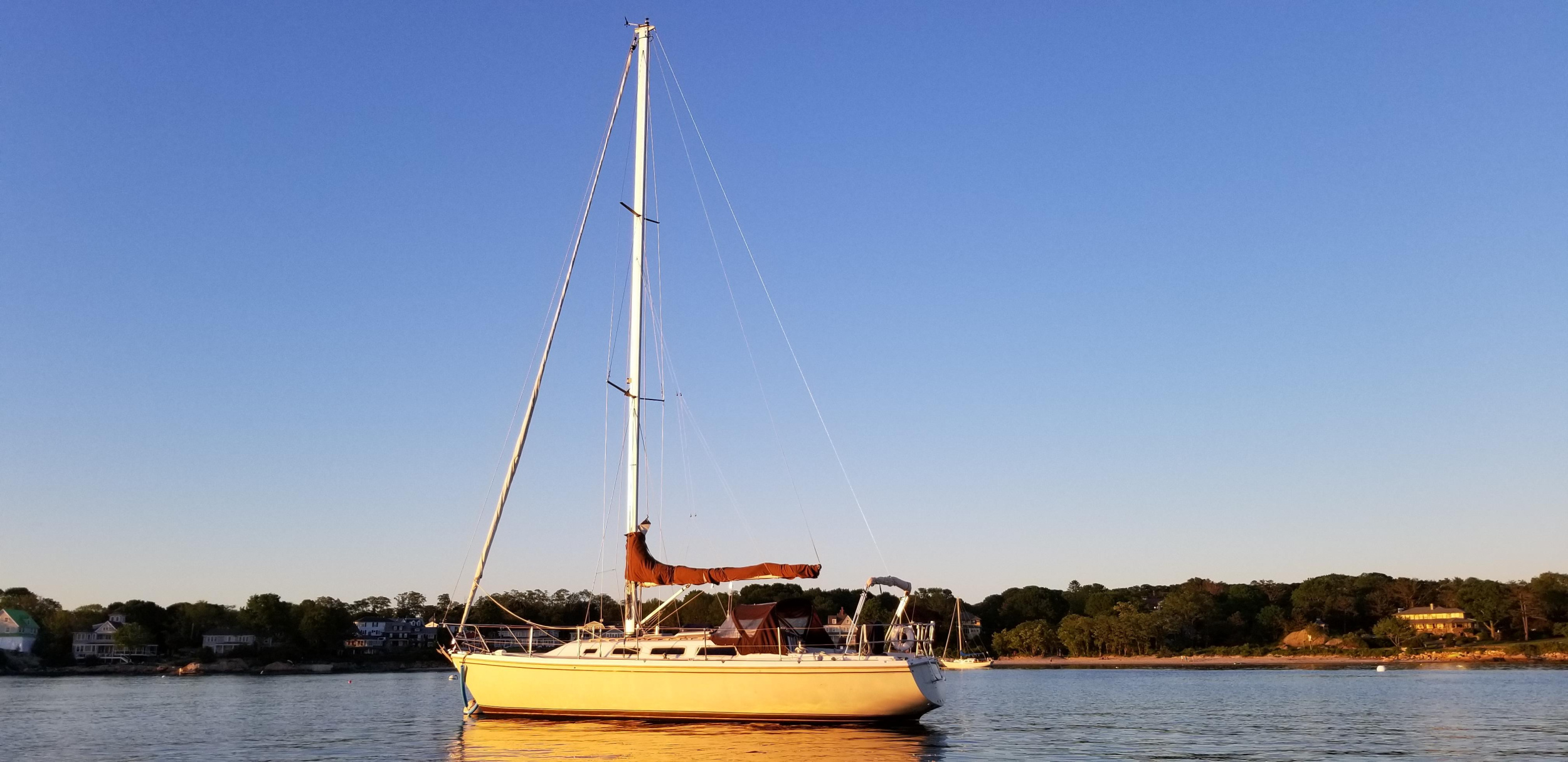 Photo #2 - Catalina 36 MKi (Halcyon) in Gloucester - 3099