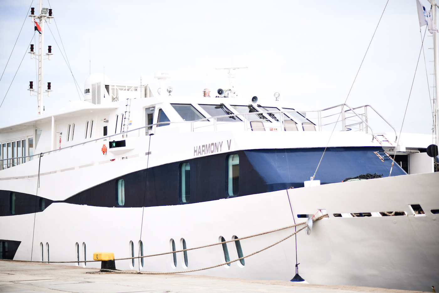 Photo #2 - Motor Yacht (Harmony V) en Athènes - 3106