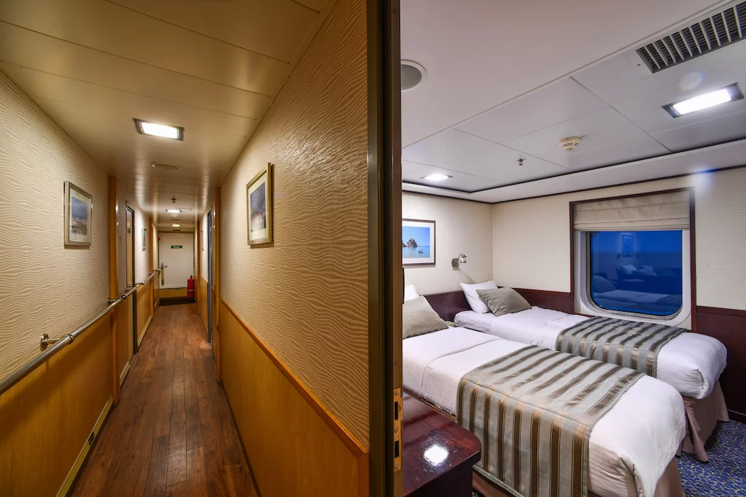 Motor Yacht (Harmony V)  - 5