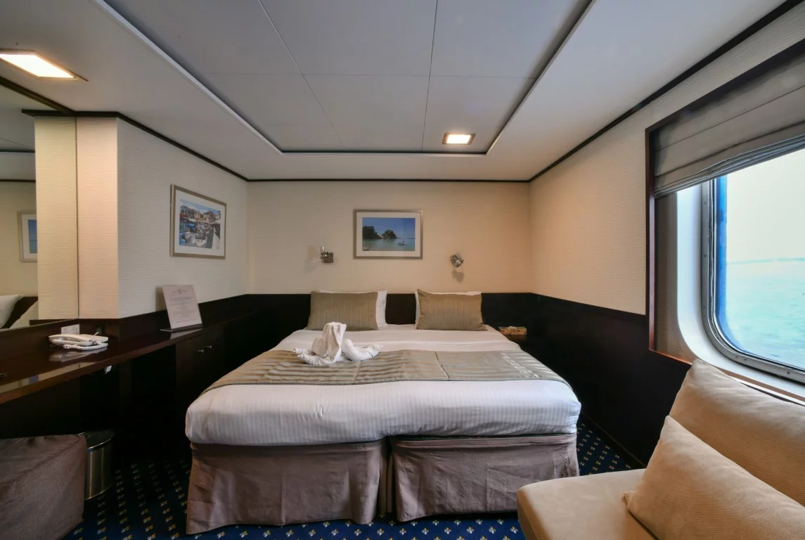 Motor Yacht (Harmony V)  - 8