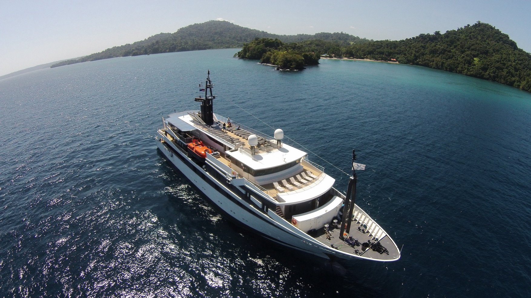 Photo #1 - Motor Yacht (Variety Voyager) en Naples - 3107