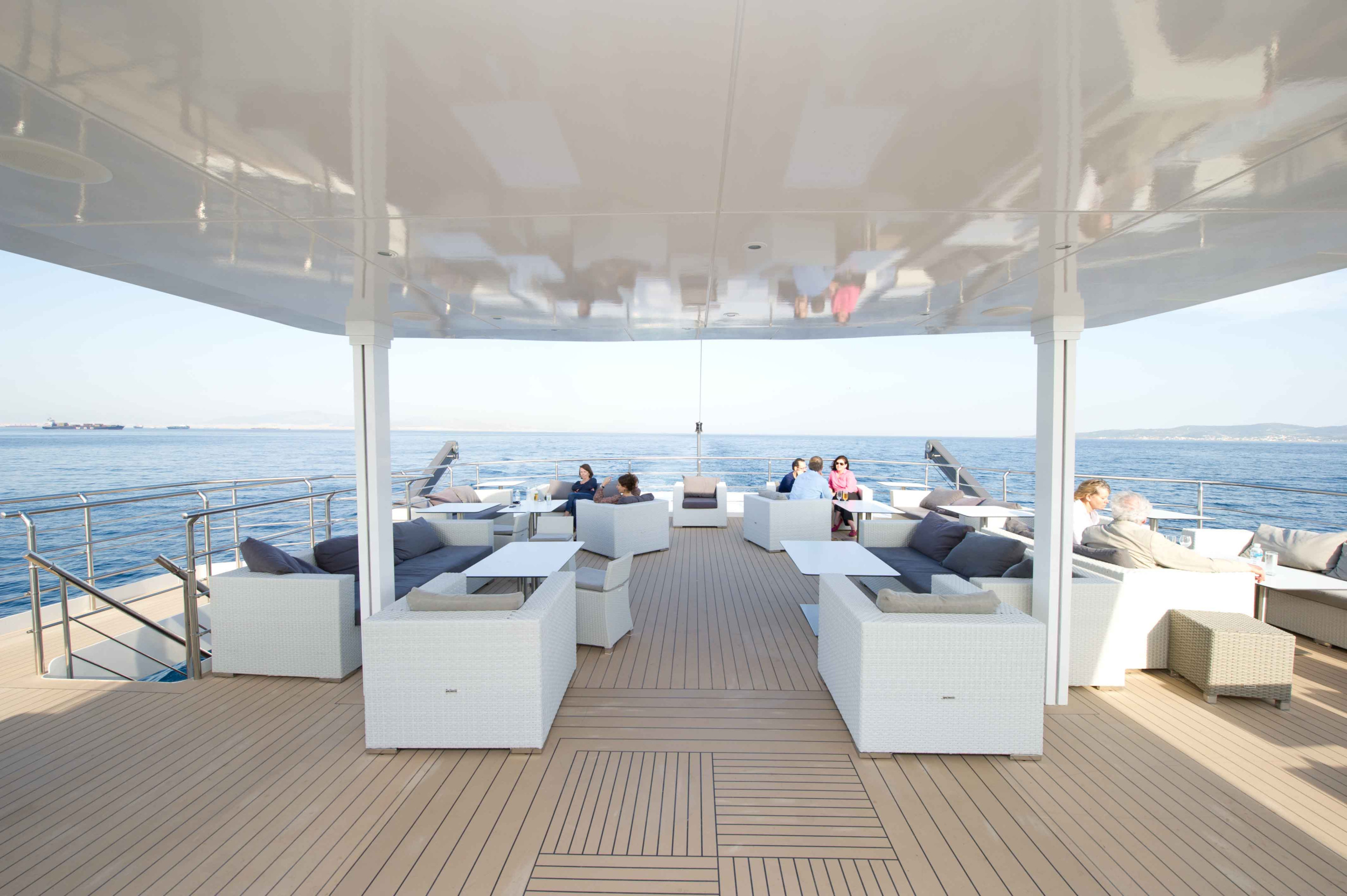 Photo #17 - Motor Yacht (Variety Voyager) en Naples - 3107
