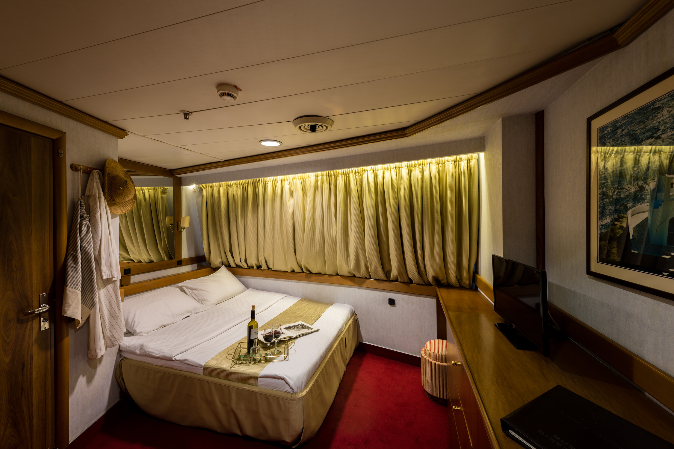 Photo #10 - Motor Sailer (Panorama) in Athens - 3110