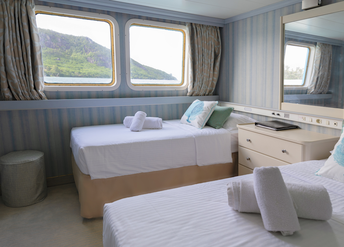 Photo #8 - Power catamaran (Pegasos) en Mahé - 3111