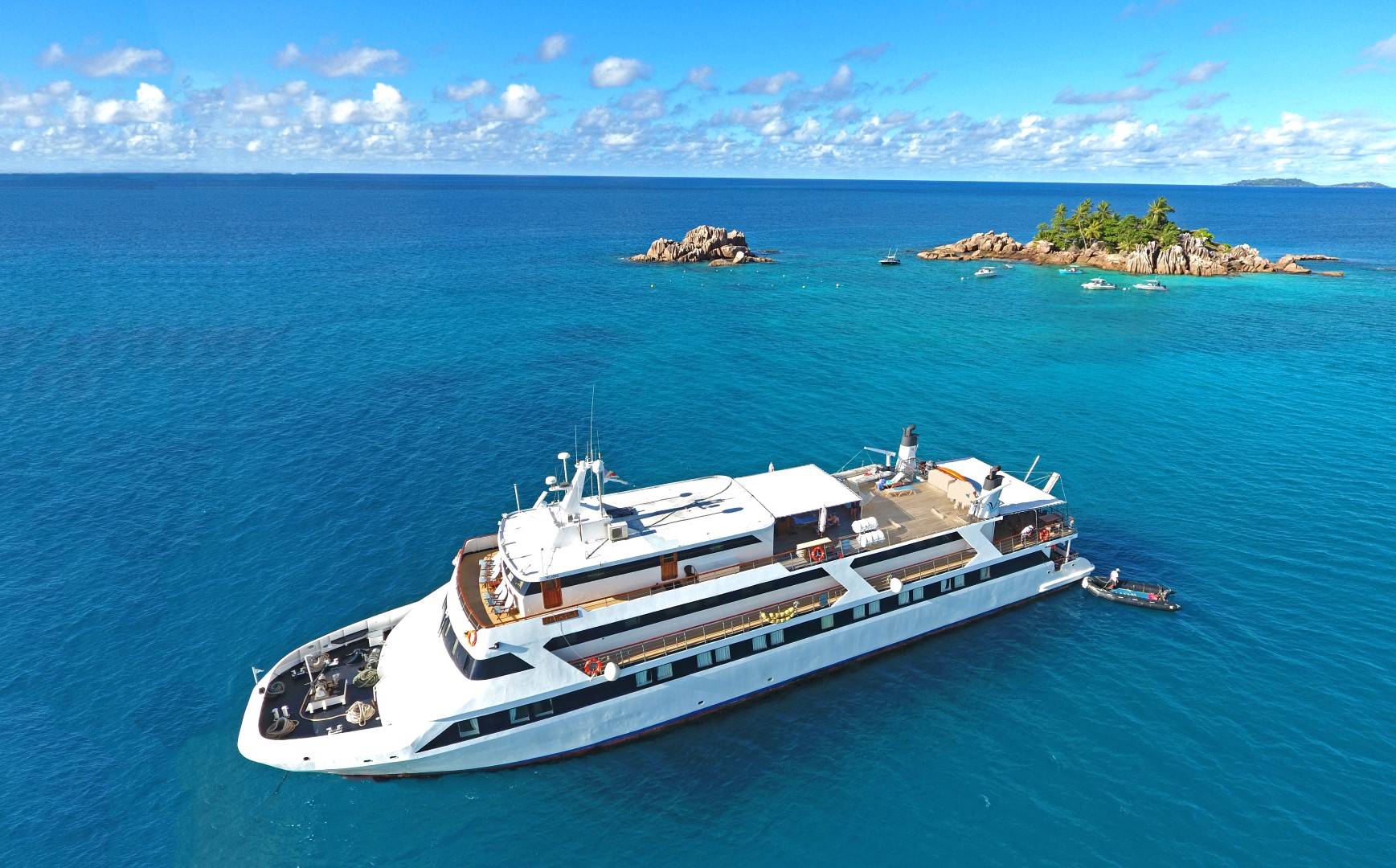 Photo #1 - Power catamaran (Pegasos) en Mahé - 3111