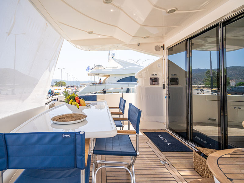 Photo #22 - Altamar 64 (Lady L) en Athènes - 3118