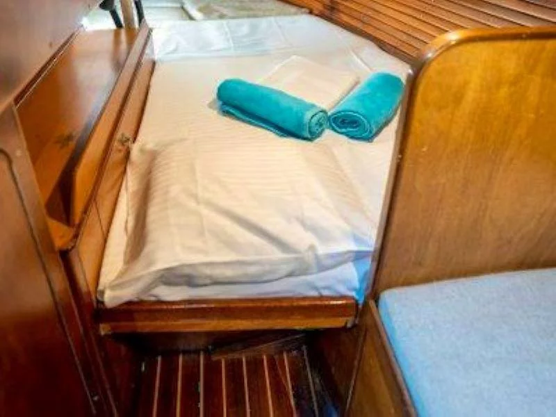 Camper&Nicholsons 45 (Morning Cloud)  - 13