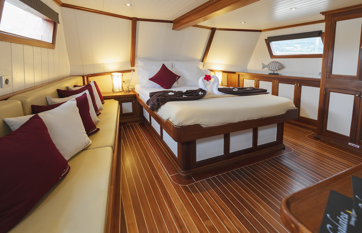 Photo #7 - NetaMarine (Galatea) in Mahe - 3123