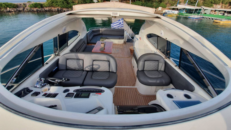 Photo #3 - Sunseeker 56 Predator Hardtop (Sunseeker 56 Predator Hardtop) in Corfù - 3142