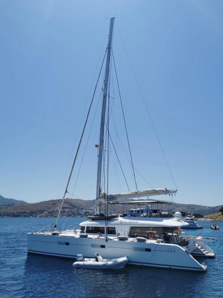 Photo #2 - LAGOON 620 (CAMARON) en Bodrum - 3150