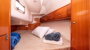 Photo #5 - Bavaria Cruiser 32 (Lila) in Lefkada - 3180