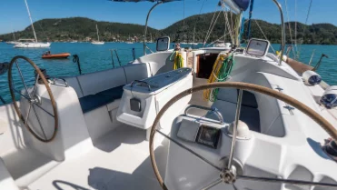 BENETEAU 43.3 (Roualeyn)  - 2