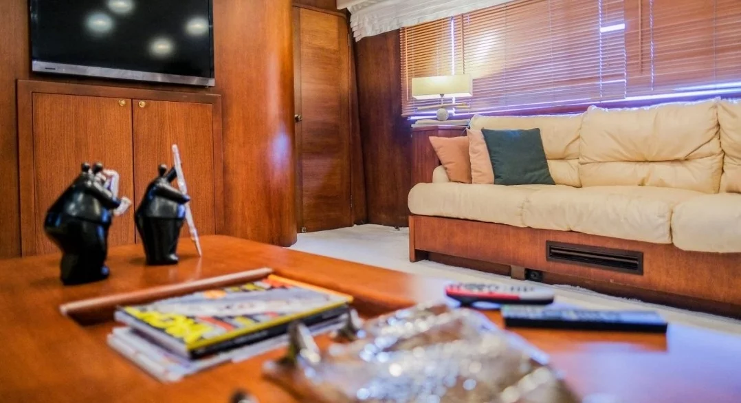 Custom Built Motorboat (Custom Built Motorboat)  - 18