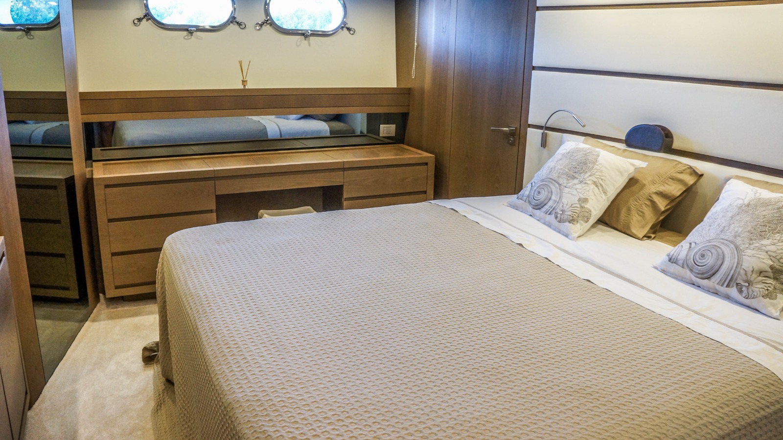Photo #3 - Motorboat Sanlorenzo SI 72 (Motoryacht SL) en Bodrum - 3194