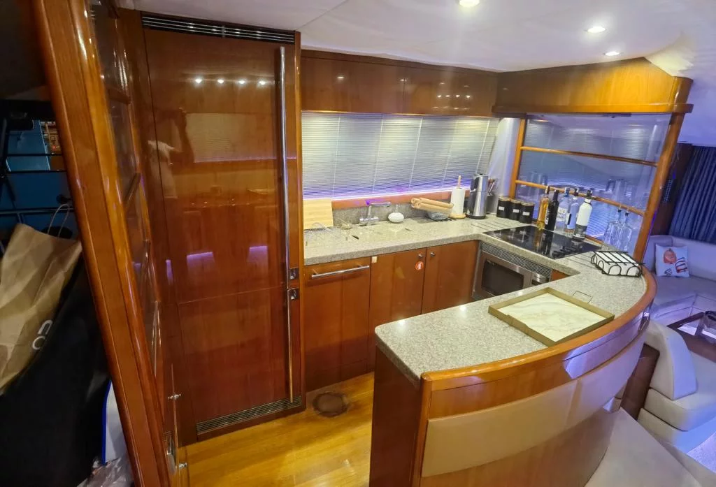 Princess V65 (Motorboat D)  - 17