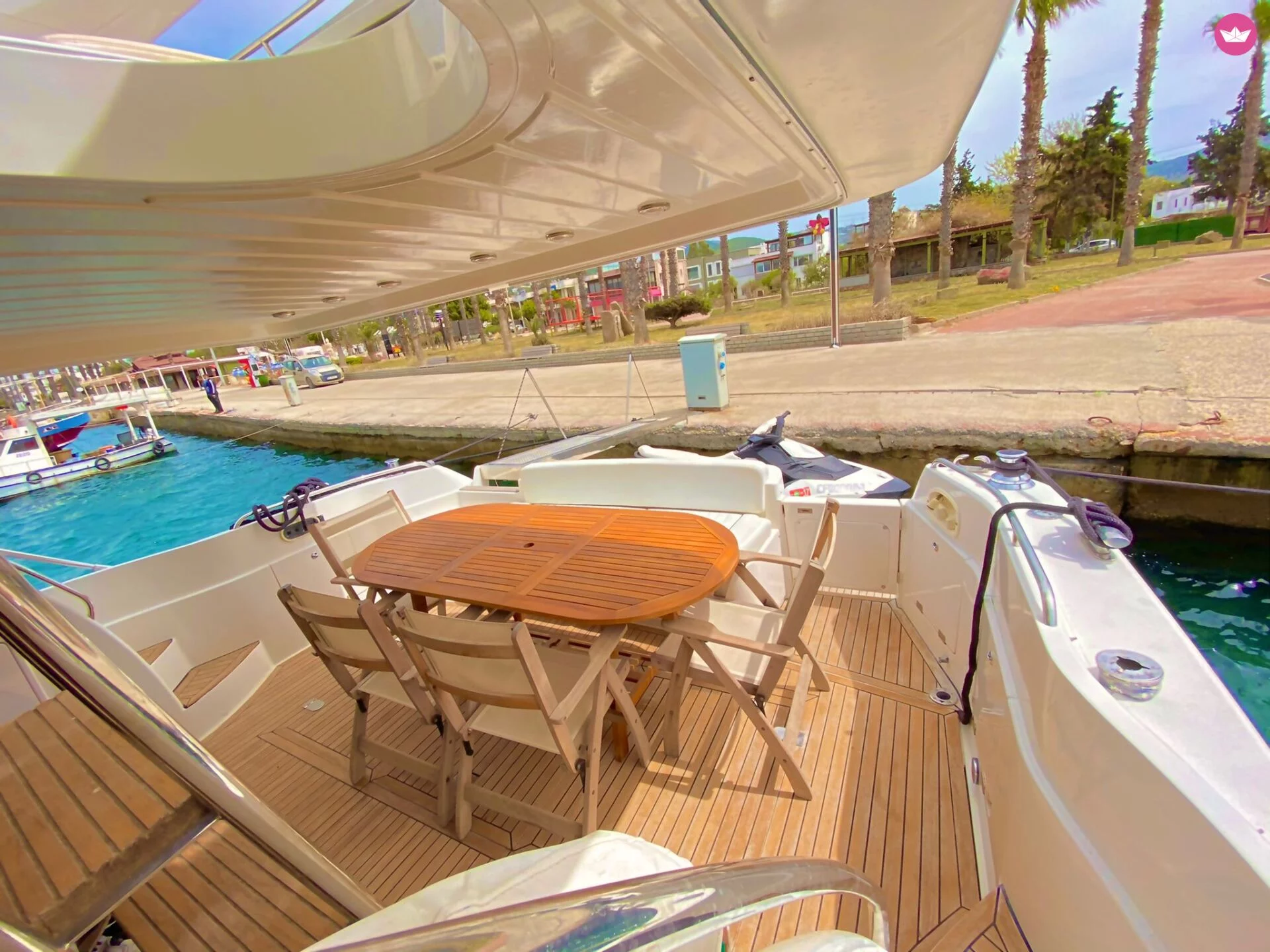 Motorboat Sunseeker Manhattan 62 (Motorboat Manhattan)  - 1