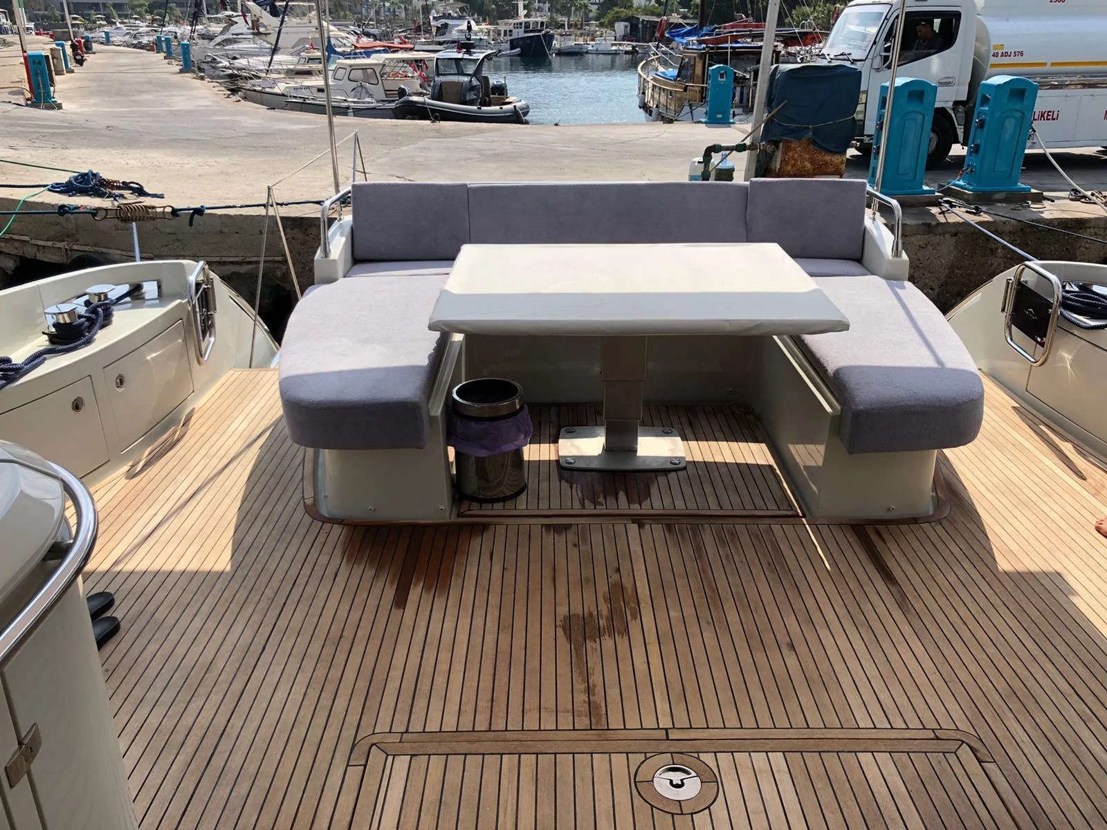 Motor boat Azimut 62S (Motoryacht 62S)  - 12
