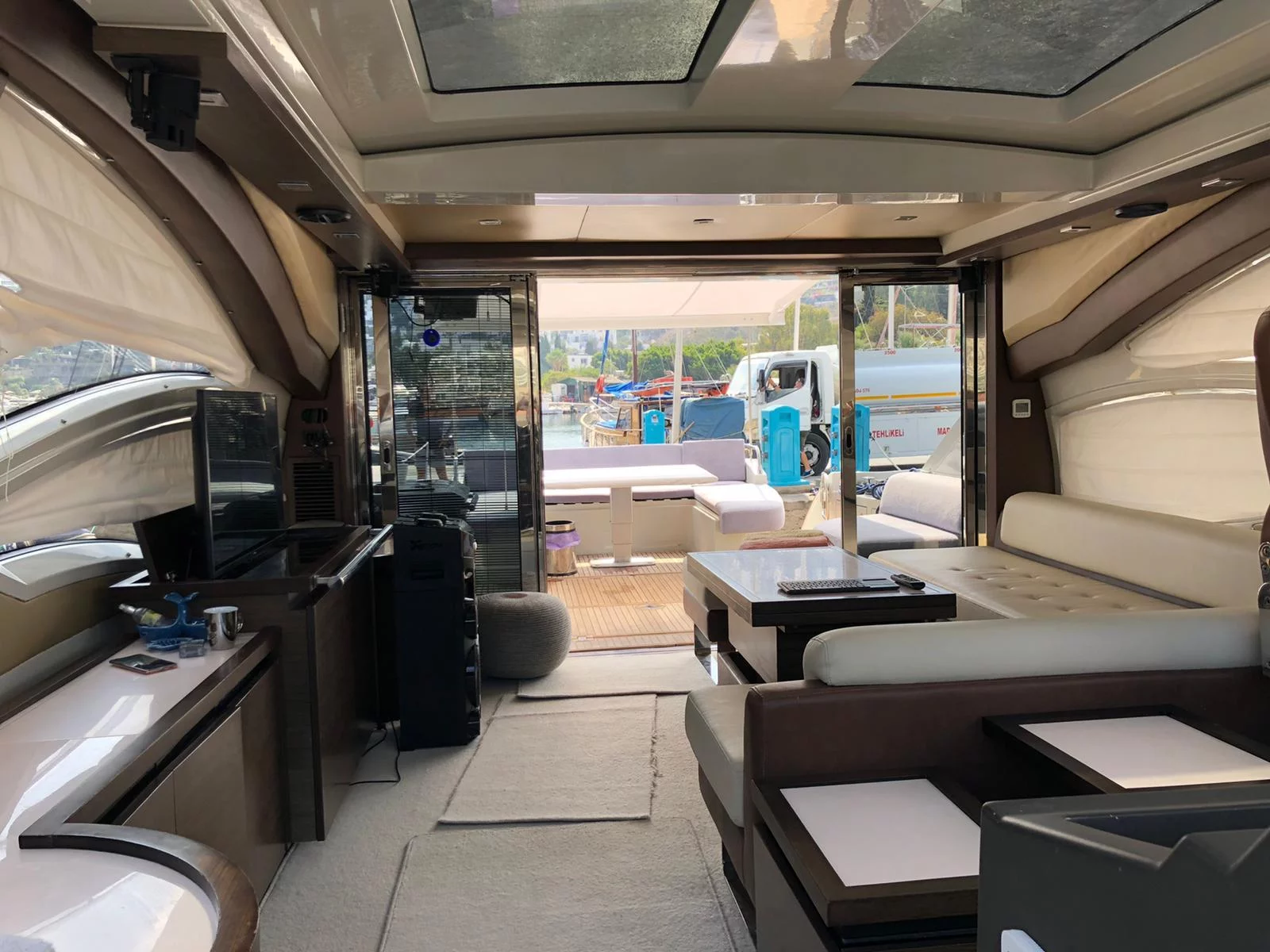 Motor boat Azimut 62S (Motoryacht 62S)  - 23