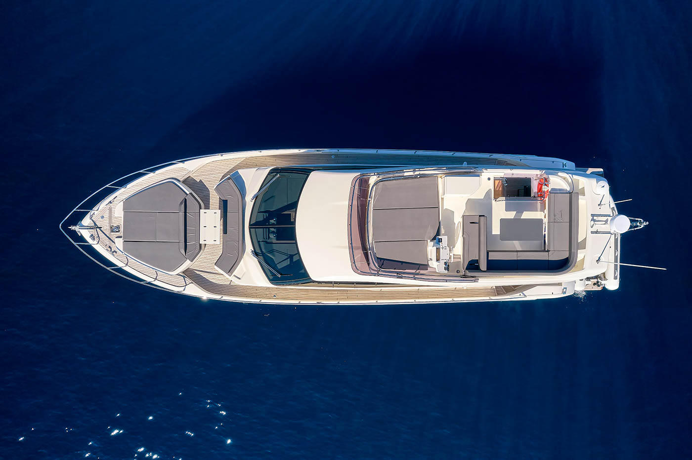 Photo #2 - Ferretti (El Petas) in Athens - 3205