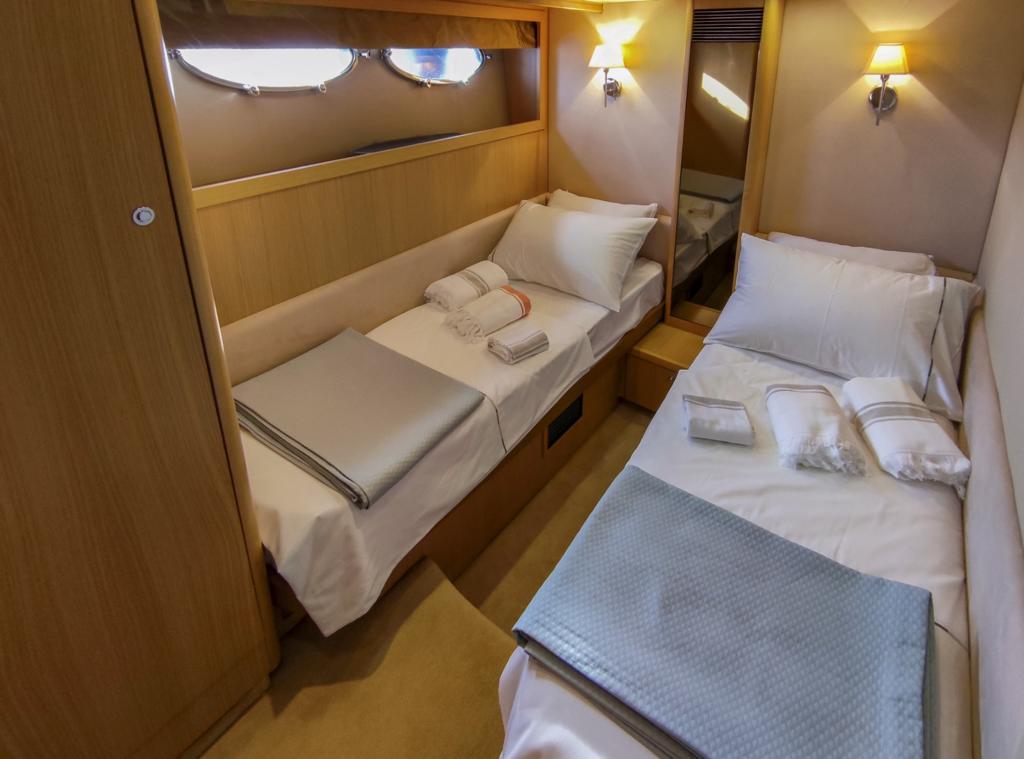 Photo #6 - Princess 62 (Motorboat PRN) in Bodrum - 3209