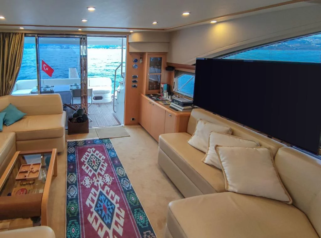 Princess 62 (Motorboat PRN)  - 10
