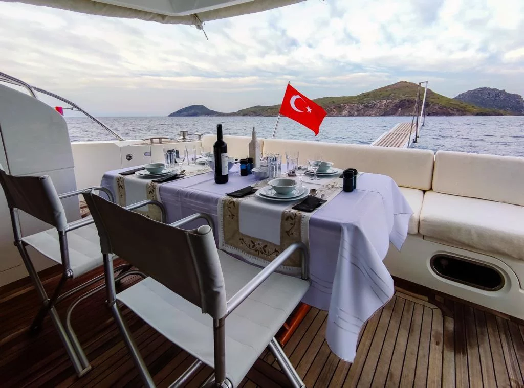 Princess 62 (Motorboat PRN)  - 17